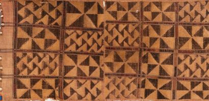 null Pagne royal de danse, ethnie Kuba, Congo ou Zaire A Kuba dancing skirt from...