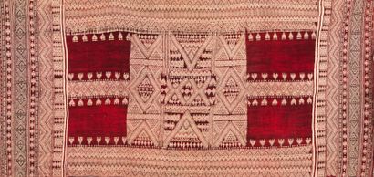 null Tissage Bakhnung, Tunisie


An antique Tunisian weaving (Bakhnung)





Assez...