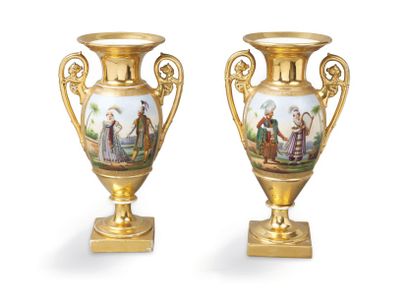 null Porcelaine de Paris, paire de vases, XIXe siècle. Panse balustre sur piédouche...