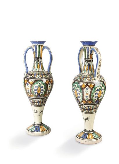 null Paire de vases «amphore», Tunisie, Nabeul, atelier Kharaz, XXe siècle Sur base...