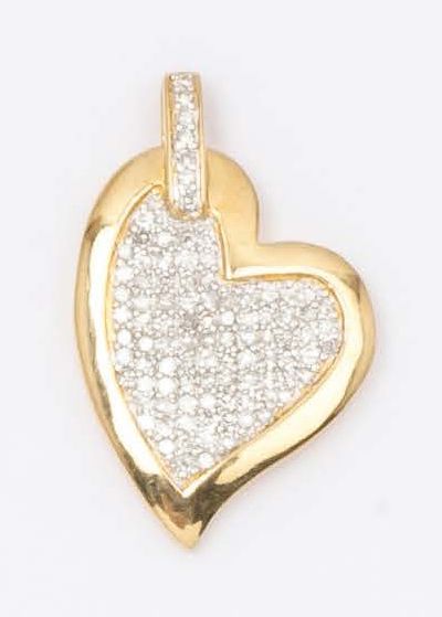 null Pendentif «Coeur» en or jaune et or gris orné d'un pavage de diamants taillés...