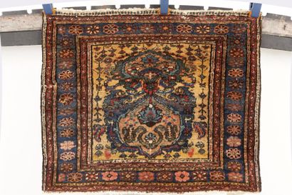 null Tapis (Poshti) Kurde du Nord Ouest de l’Iran, Iran. An antique Posti or bag...