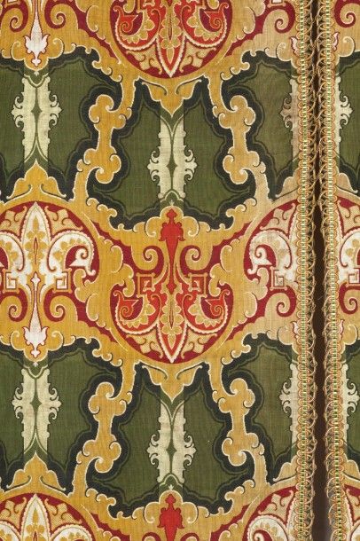 null Une paire de rideaux Arts & Crafts, Angleterre? A pair of curtains by an un-identified...