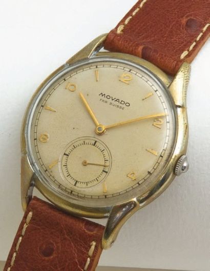 MOVADO (Corne de vache), vers 1950 Grande montre classique à boîtier acier chromé...