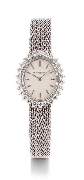VACHERON CONSTANTIN Superbe montre bracelet de dame en or blanc 18k (750).
Boîtier...