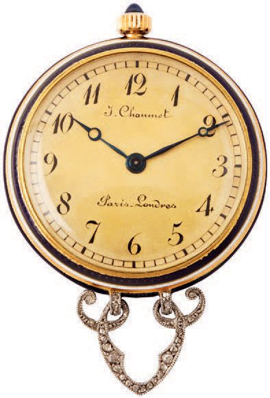 Joseph CHAUMET N°55792 vers 1905
Jolie montre de col en or jaune. Boitier rond.
Lunette,...