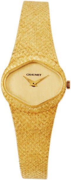 CHAUMET N°896543/1757RE vers 1970
Montre bracelet de dame en or jaune. Boitier tonneau.
Cadran...