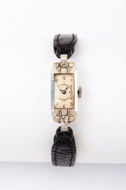 ANONYME n°97950 vers 1910 
Montre bracelet...