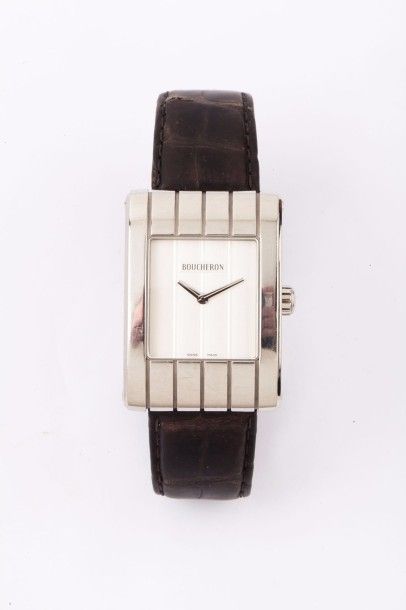 null BOUCHERON "Reflet" vers 2000

Montre bracelet en acier. Boitier rectangle curvex...