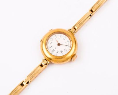 OMEGA - Bracelet montre de dame en or jaune....