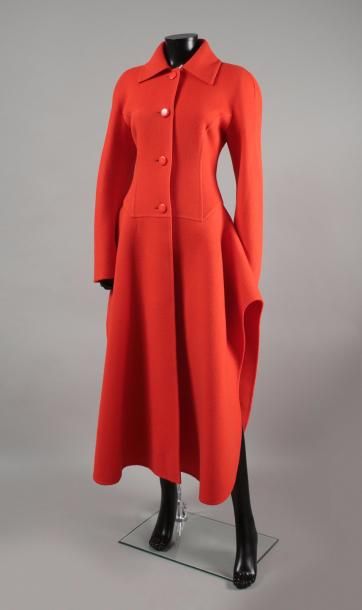 null Philippe VERNET haute couture circa 1969/1970

Manteau en drap double face rouge...