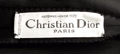 null Christian DIOR haute couture n°01836 Automne/Hiver 1972-1973

Robe longue en...