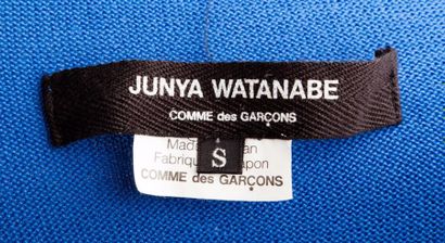 null Junya WATANABE pour Comme des Garçons

Tunique sans manche bleu Roy en crêpe...