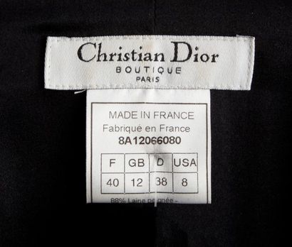 null Christian DIOR Boutique Automne Hiver 2008

Robe faux deux pièces en lainage...