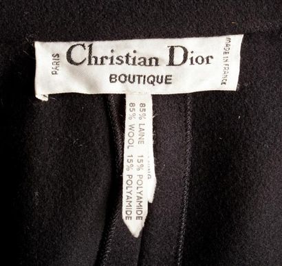 null Christian DIOR boutique circa 1978/1980

Cape-cocher longue en drap de laine...