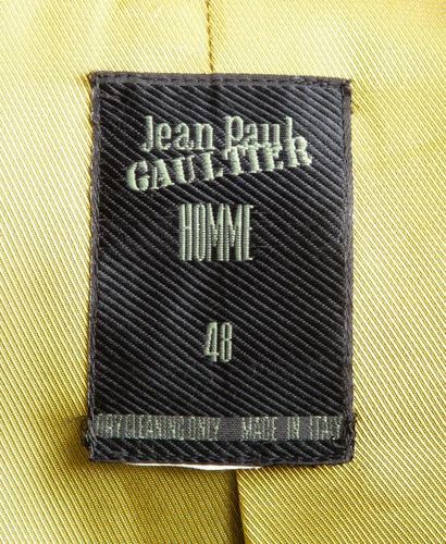 null Jean-Paul GAULTIER Homme Collection Prêt-à-porter Printemps/Eté 1989

"Western...