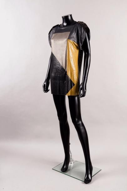null Gianni VERSACE circa 1994-1995

Mini robe en côte de maille quadricolore: gris...