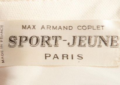 null Sport jeune par Max Armand COPELET Circa 1962-1968

Mini robe en lainage ivoire...