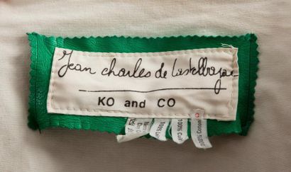 null Jean Charles de CASTELBAJAC pour Ko and Co 

Magnifique manteau en lainage ivoire...