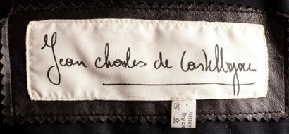 null Jean Charles de CASTELBAJAC

Blouson zippé over size en lainage chevrons rouge,...