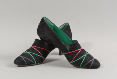 null Gian Carlo CECARINI, SEDUCTA circa 1968/1970

Lot composé de deux paires d'escarpins,...