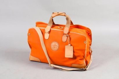 LANCEL Sac de voyage en nylon tangerine et cuir naturel, fermeture éclair à double...