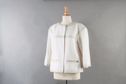 CHANEL Collection prêt-à-porter Automne/Hiver 2013-2014 Veste en tweed coton et soie...