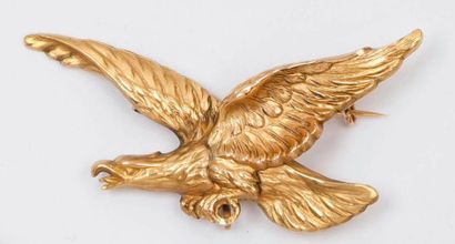 null Broche «Aigle» en or jaune.
Époque: XIXe siècle.
P. 4,9g.