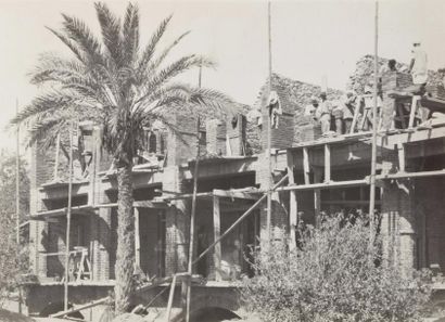 null Photo Félix	

Maroc, 1923-1925.	

Marrakech. Construction de la Mamounia.	

Élévation...