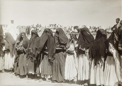 null Marcelin Flandrin (1889-1957)	

Maroc, c. 1930.	

Femmes du Maroc.	

Nus orientalistes....