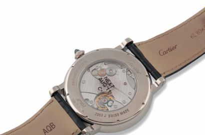 CARTIER ROTONDE HEURES SAUTANTES n° 021 vers 2015 Superbe montre bracelet en or blanc...