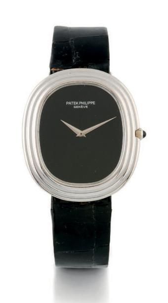 PATEK PHILIPPE “Ellipse Jumbo” ref 3634 n° 528248 vers 1970
Belle et grande montre...