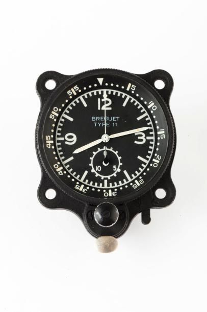 null BREGUET 

TYPE 11 

Chronographe de bord en acier noirci, lunette tournante...