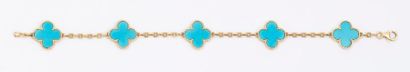 VAN CLEEF & ARPELS «Alhambra» Bracelet en or jaune orné de cinq motifs trèfles sertis...
