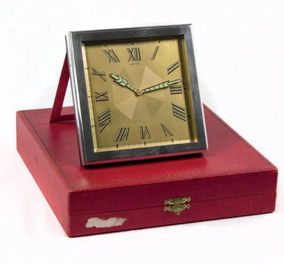 CARTIER DESK CLOCK SILVER
Cartier London and Paris no 2075 made in 1930`s

Exquisite...