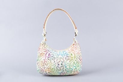 null KENZO

Sac 36 cm en cuir coquille d'oeuf embossé de motifs floraux multicolores,...