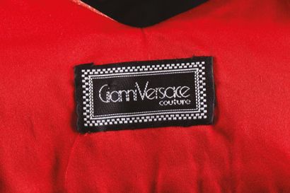 Gianni VERSACE Couture Collection Printemps / Eté 1991
Broderie Swarovski
Robe fourreau...