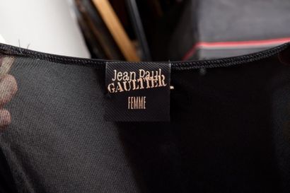 JEAN PAUL GAULTIER FEMME Pré-Fall 2010 - Variation look n°19
Robe longue en jersey...