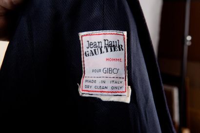 Jean Paul GAULTIER Homme pour GIBO Trench coat Homme en lainage marine à rayures...