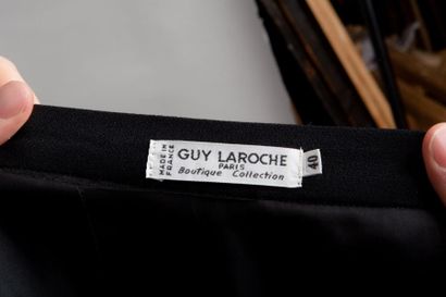 Christian DIOR boutique,Guy LAROCHE, Emmanuel UNGARO Lot composé d'une gilet long...