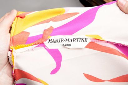 Marie MARTINE Circa 1968 Robe longue en crêpe georgette de forme évasée imprimé de...
