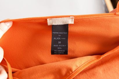 ALAÏA Ensemble en jersey de soie mandarine composé d'un top sans manche à encolure...