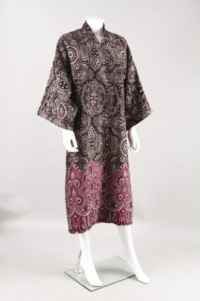 KENZO DEFILE Cardigan long d'inspiration Kimono en jersey de laine dans les tons...