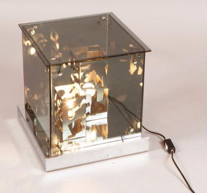 Studio A.R.D.I.T.I. (XXe) Lampe de bureau de la série «Prismar» en verre et métal...
