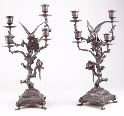 Antoine BARYE (1796-1875) Paire de candélabres avec perruche et faisans à quatre...