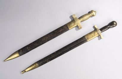 null Glaive d'infanterie, modèle fantaisie de type 1831.
Fourreau de cuir à deux...