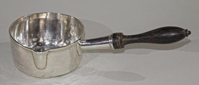 null Casserole à sauce en argent uni, le manche en ébène. Chiffrée dans un écu.
1819-1838...