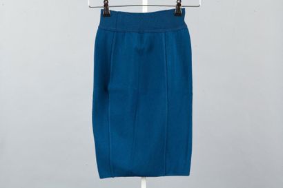 ALAÏA Ensemble en maille spandex bleu pétrole composé de deux bodys et d'une jupe...