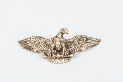 Robert CHRISTOPH Importante boucle de ceinture en métal doré figurant un aigle aux...