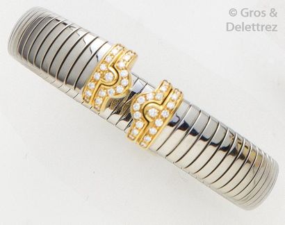 BULGARI Bracelet jonc ouvert en acier spirotube orné de deux motifs en or jaune sertis...